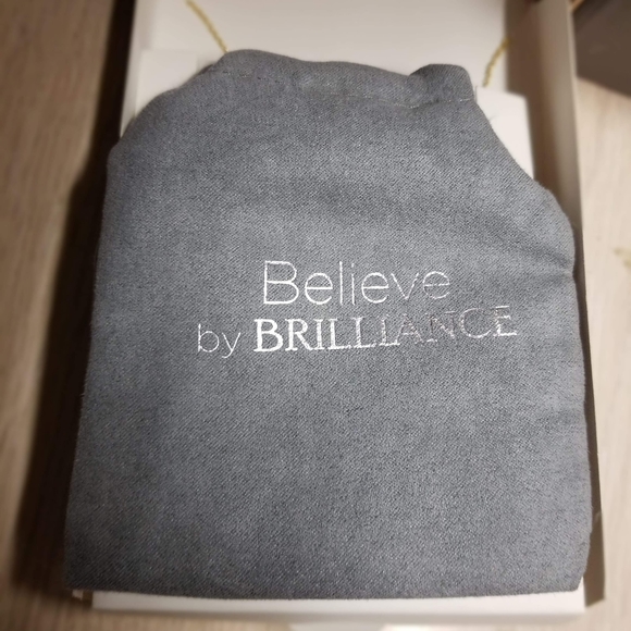 Jewellery - Picture 2 of 4